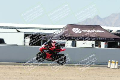 media/Apr-20-2025-CVMA (Sun) [[39090e8767]]/Race 16-Formula Middleweight/